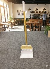 جاروف بالمقاشه خشبي ايكيا