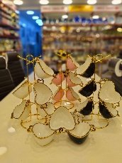 طقم بولات شكل قلب علي حامل